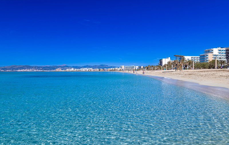 Barcelona & Mallorca – City Style Meets Island Bliss