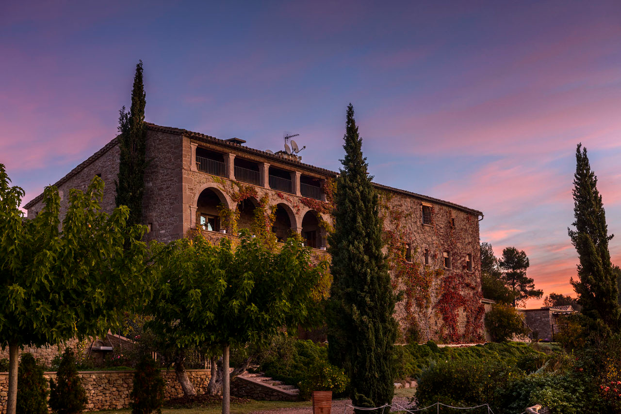 ⭐⭐⭐⭐Barcelona & Catalan Countryside Escape