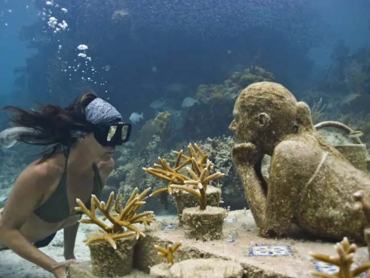 Isla Mujeres – Your Caribbean Island Getaway